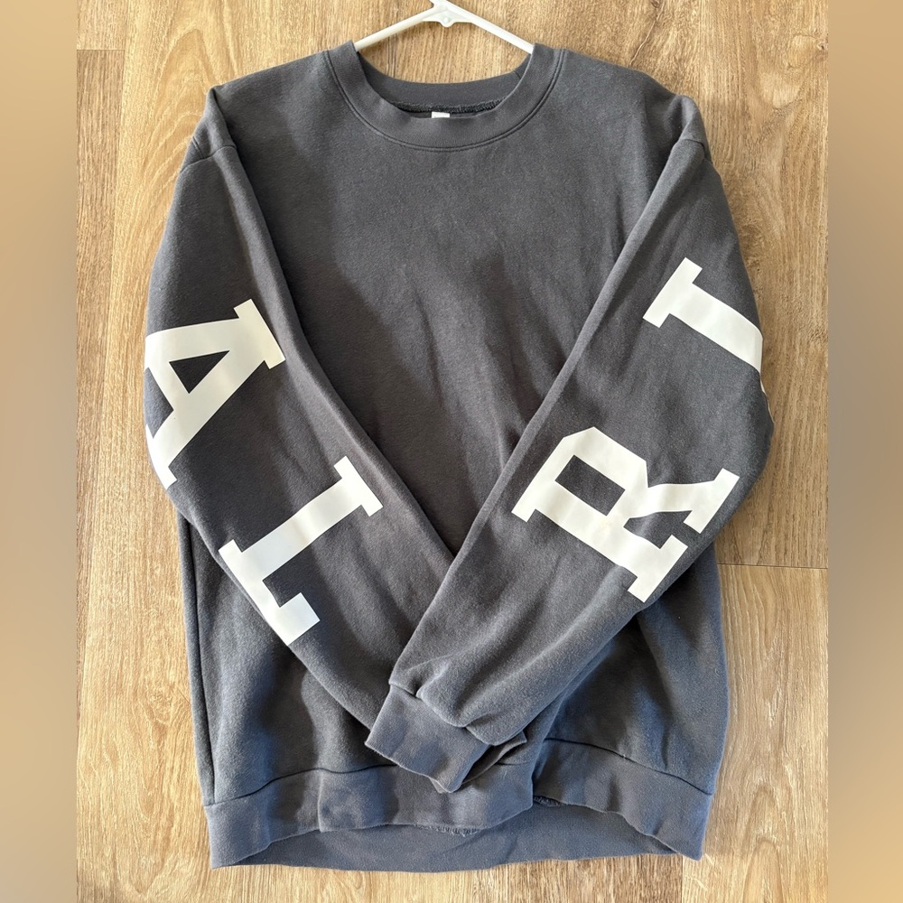 Size medium crewneck women’s sweat sweatshirt